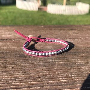 Button closure bracelet